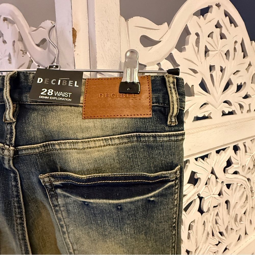 NWT Decibel Cody Cargo Jeans with Faux Leather Accents Sz 28x33 - Picture 5 of 5